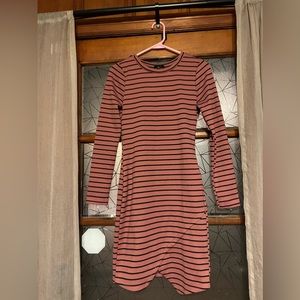 NWOT Iris long sleeved mauve pink dresses/black stripes very nice&flattering
